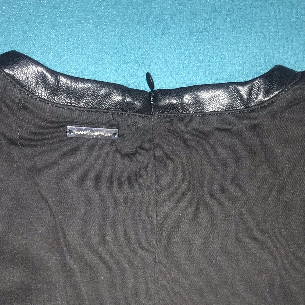 Maniere De Voir Black Padded Shoulder Crop Top - Picture 4 of 6